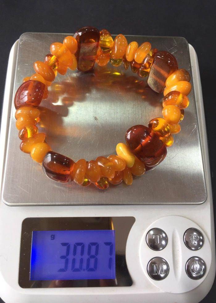 8099欧洲回流蜜蜡手牌图7