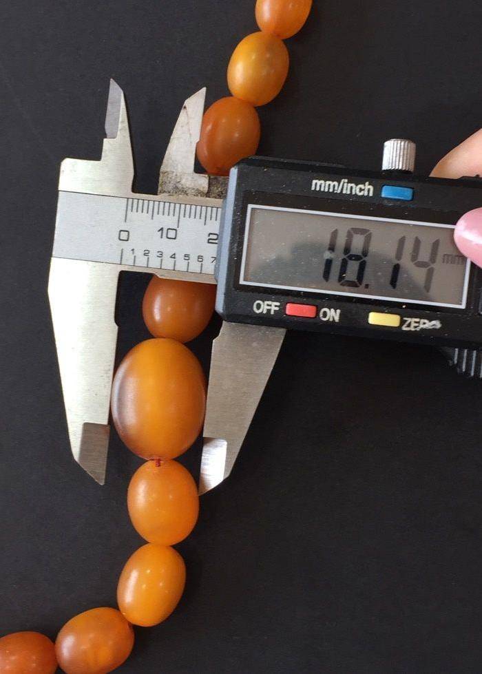 8138欧洲回流百年老蜜蜡枣珠项链图9