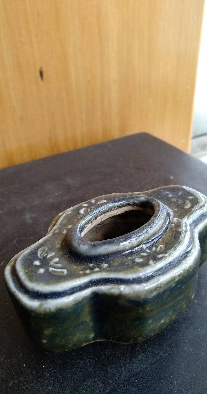明晚 清早期蓝釉小水盂。釉面厚润如玉,文房佳器图5