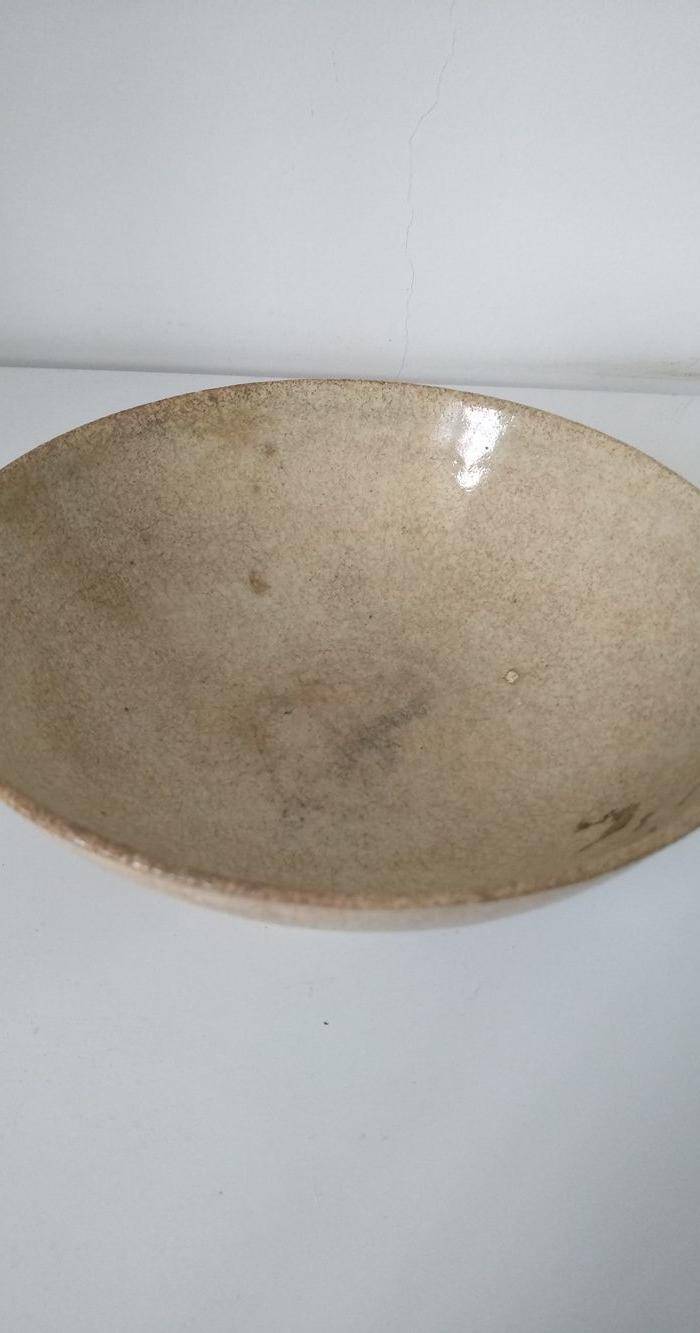 宋影青釉小底足盏。口径10Cm,高3Cm。图7