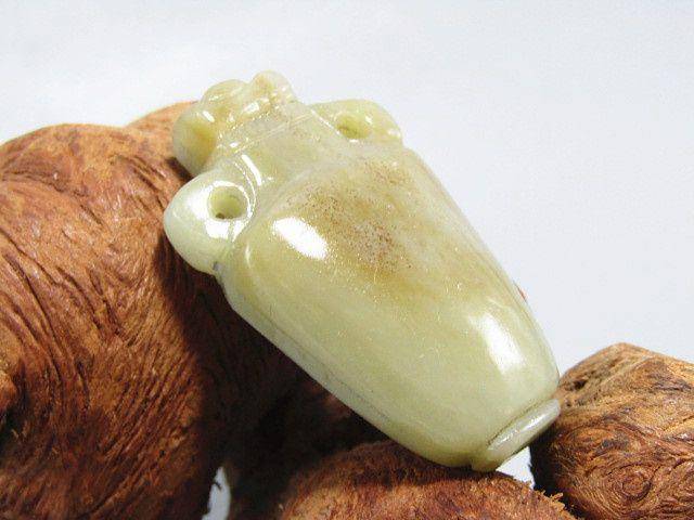 清 和田玉挂糖色 宝瓶 挂件 包浆醇厚图2