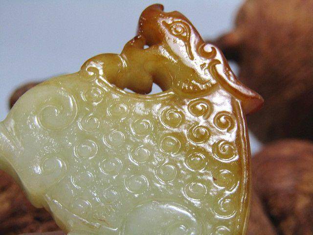 战汉 和田玉 龙牌 挂件包浆熟厚图9