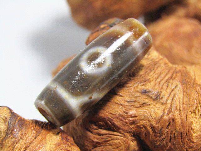 清 藏传玛瑙 两眼天珠 包浆熟厚图5