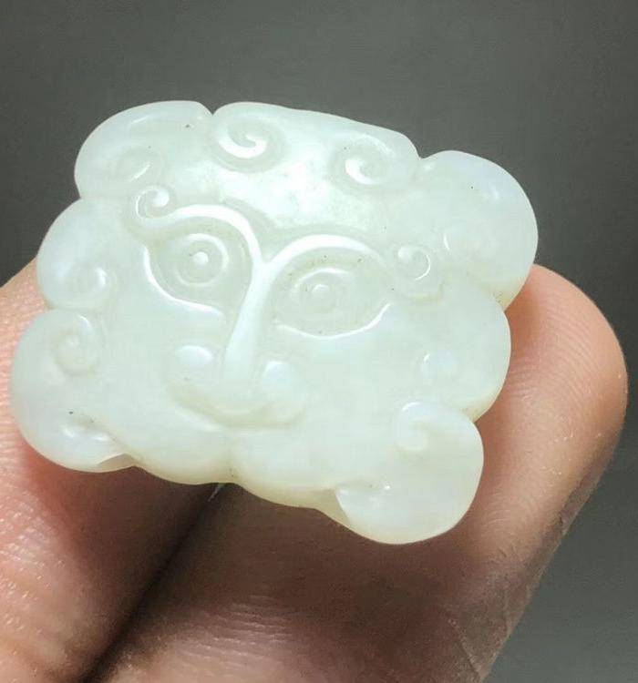 清 和田白玉 二级白 兽面纹 工艺精湛 玉质温润 橘皮纹清晰 苏工 2图2