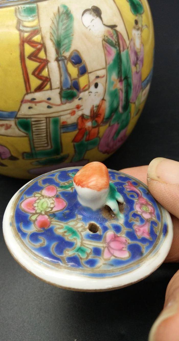 清同治粉彩茶壶图7
