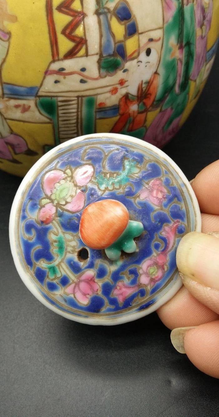 清同治粉彩茶壶图8