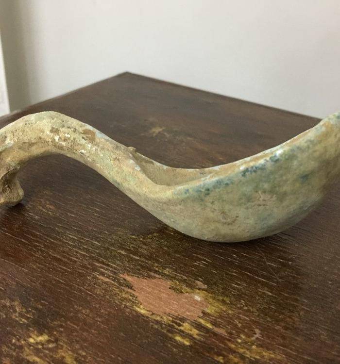 汉 代返银绿釉龙头勺图5