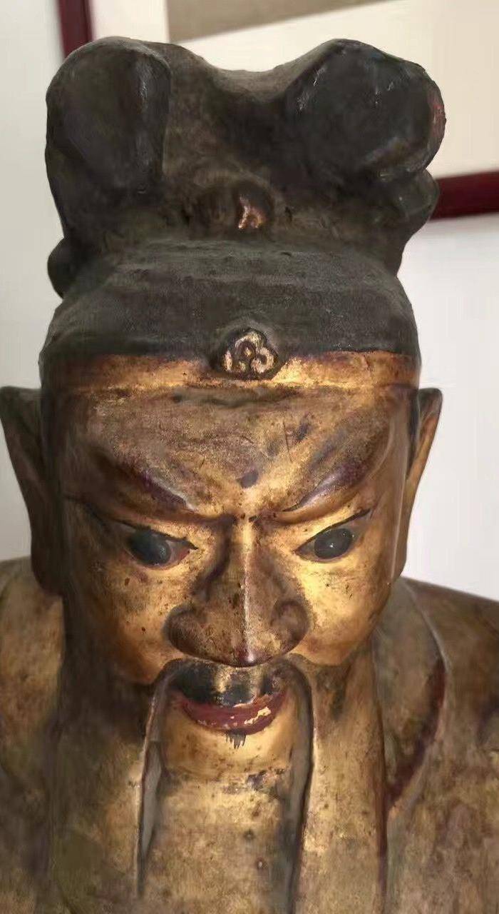 明代65厘米大型漆金关公木雕图7