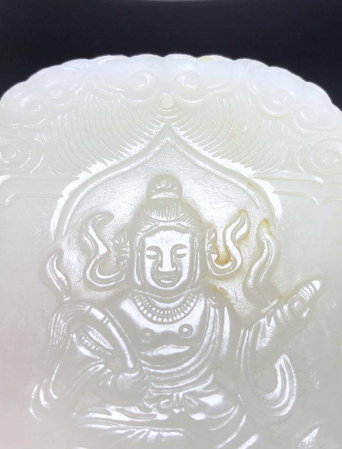 台湾回流 压轴重器 藏家旧藏 珍贵收藏级清代和田玉牌图11