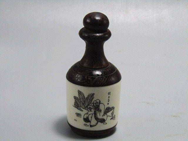 有年份黄花梨镶嵌骨雕 鼻烟壶 工艺非常好图11