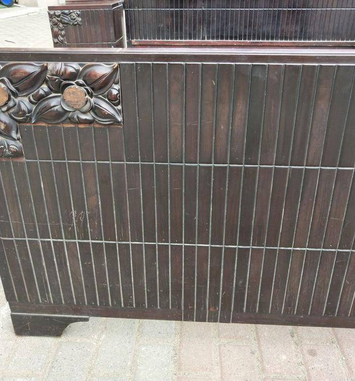 一套非常漂亮的红酸枝床图4