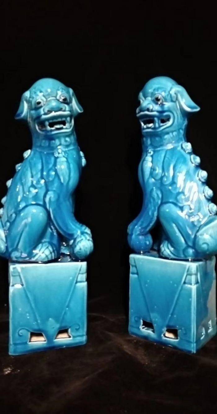 一对孔雀蓝狮子之一图8