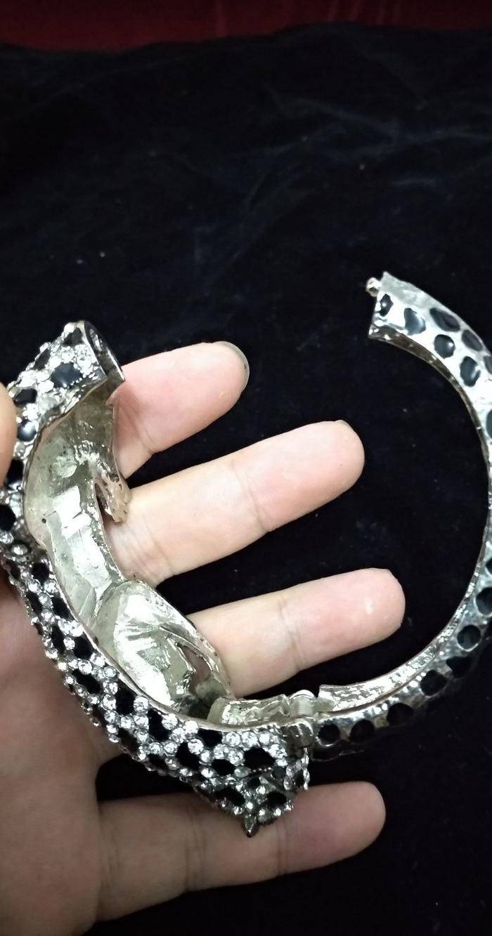 一个奢侈品的手镯图6