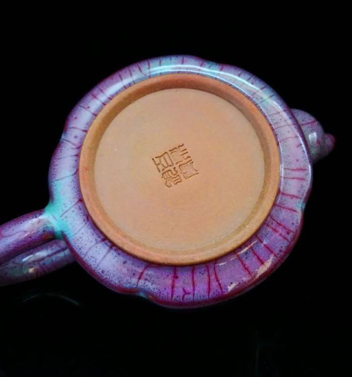 钧瓷紫皮蚯蚓走泥纹熊熊圣火壶图4