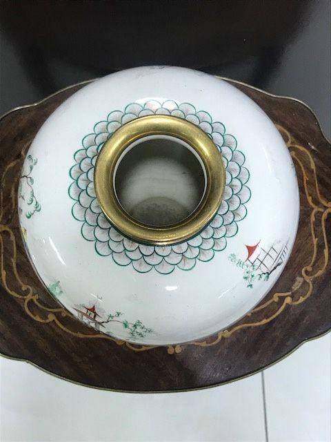 9006 清代外销满大人粉彩通景大罐图7