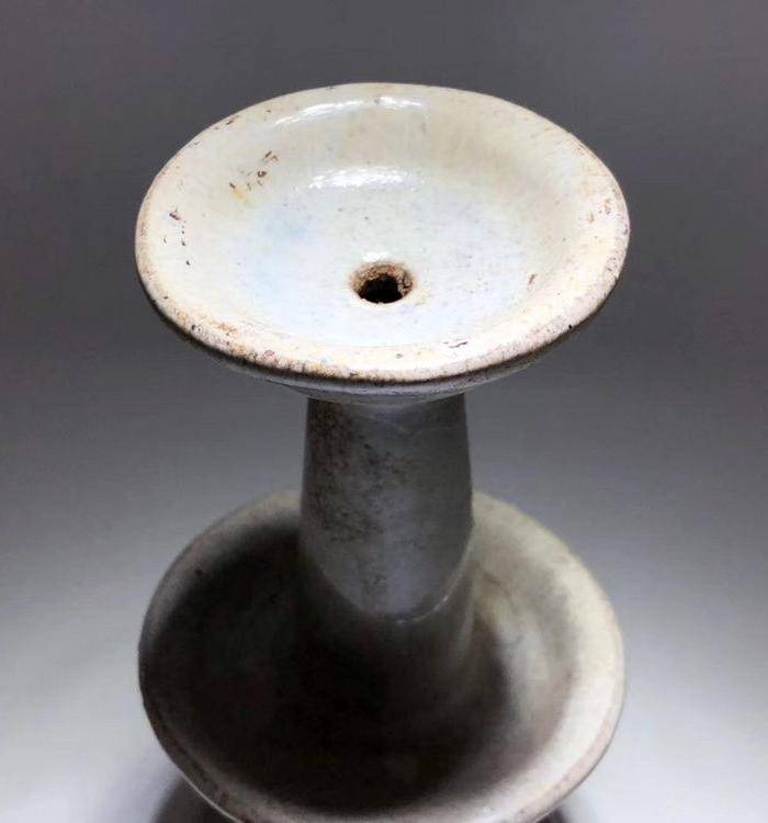 宋代 白瓷 灯展 造型端庄大方 开片非常漂亮 釉质很好图2