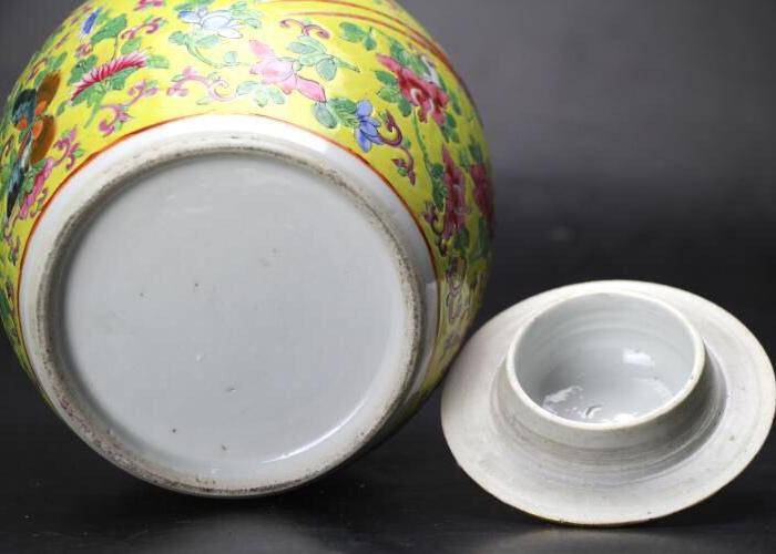 晚清精品黄地粉彩花鸟纹盖罐图9