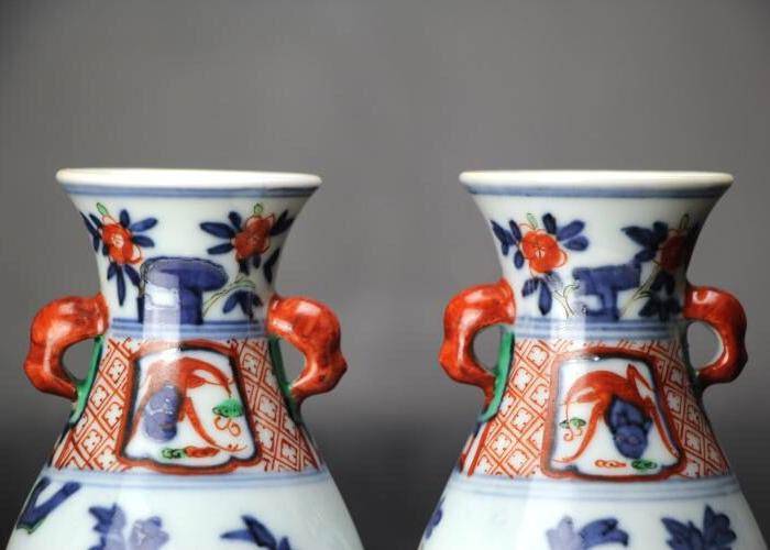 清光绪精品青花加彩花鸟纹兽耳琵琶尊一对图4