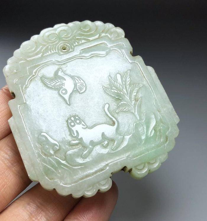 精品 清代老翡翠牌一件图2