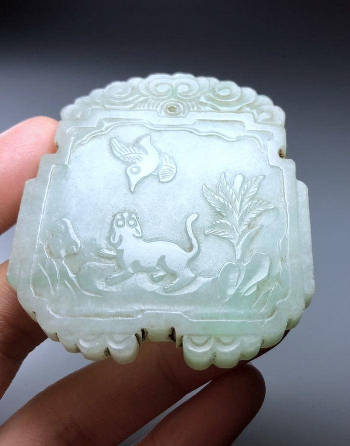 精品 清代老翡翠牌一件图11