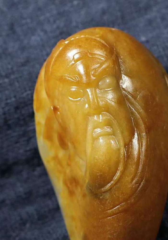 新疆和田玉籽料关公图2