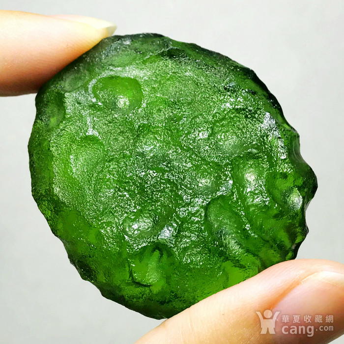 精品高绿捷克莫尔道陨石天然捷克陨石原石满绿大吊坠
