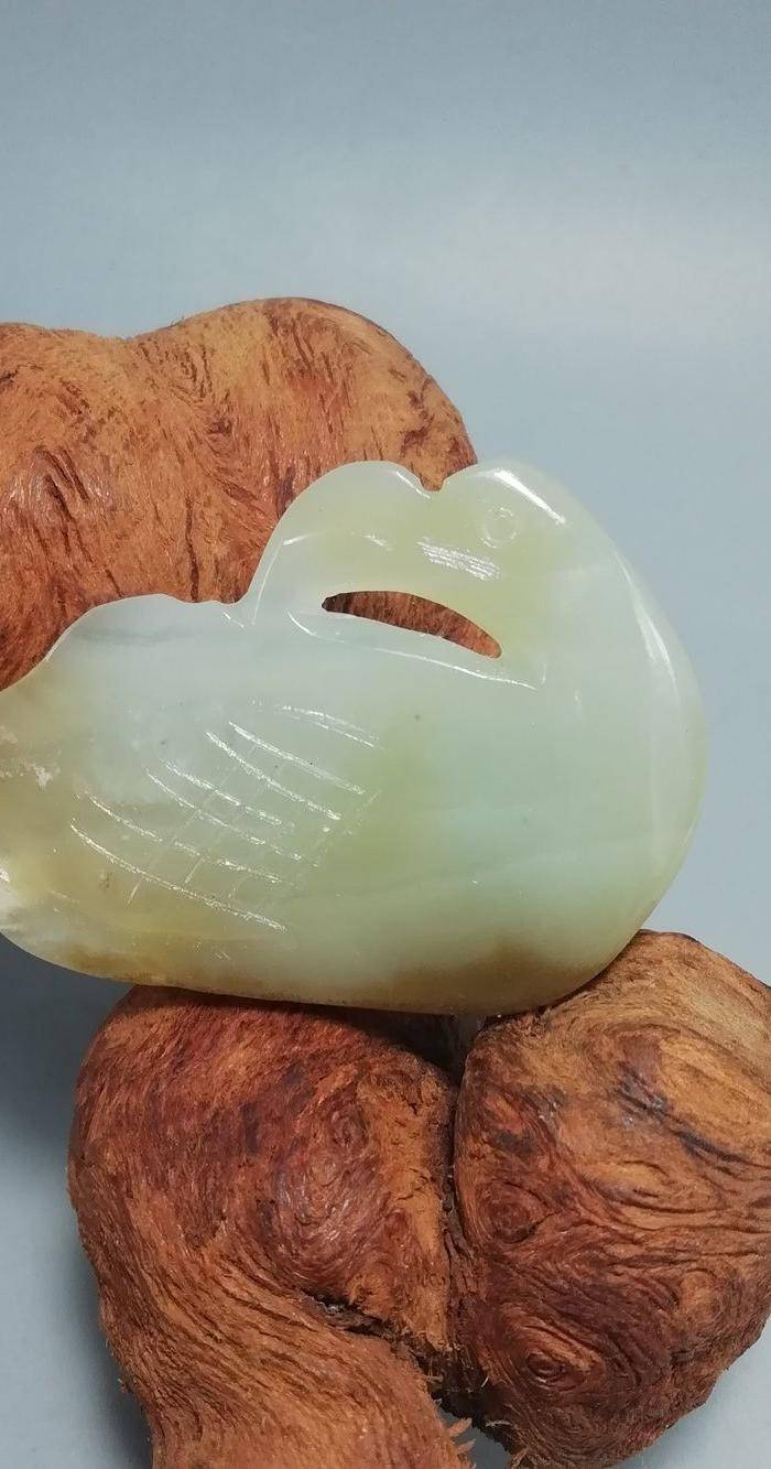 晚清和田籽玉 海中青挂件 包浆熟厚图7