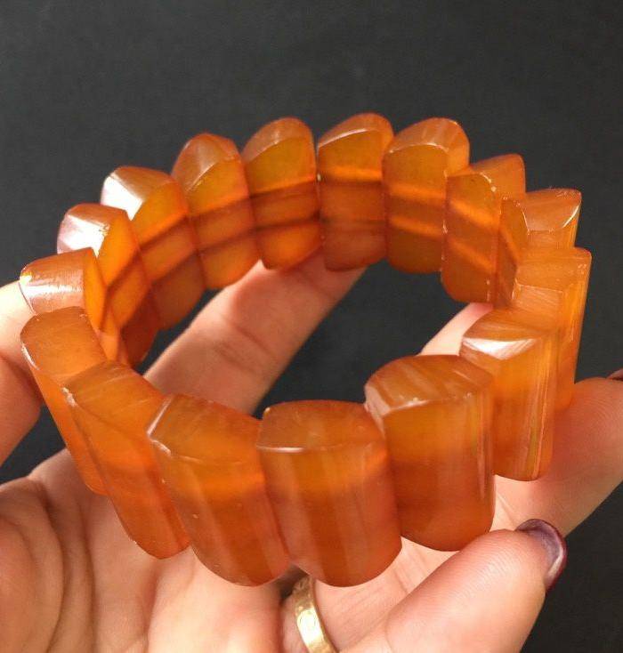 8041欧洲回流蜜蜡手牌图9