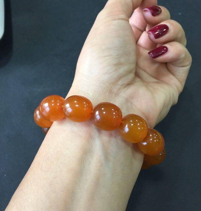 8053欧洲回流蜜蜡手串图6
