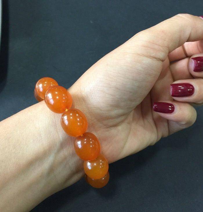 8053欧洲回流蜜蜡手串图7
