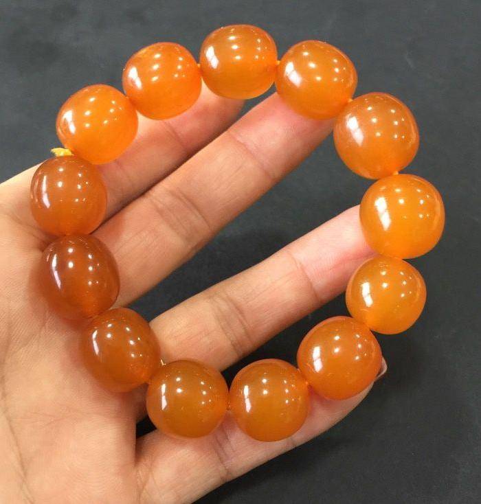 8057欧洲回流蜜蜡手串图2