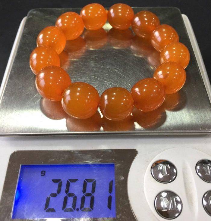 8057欧洲回流蜜蜡手串图8