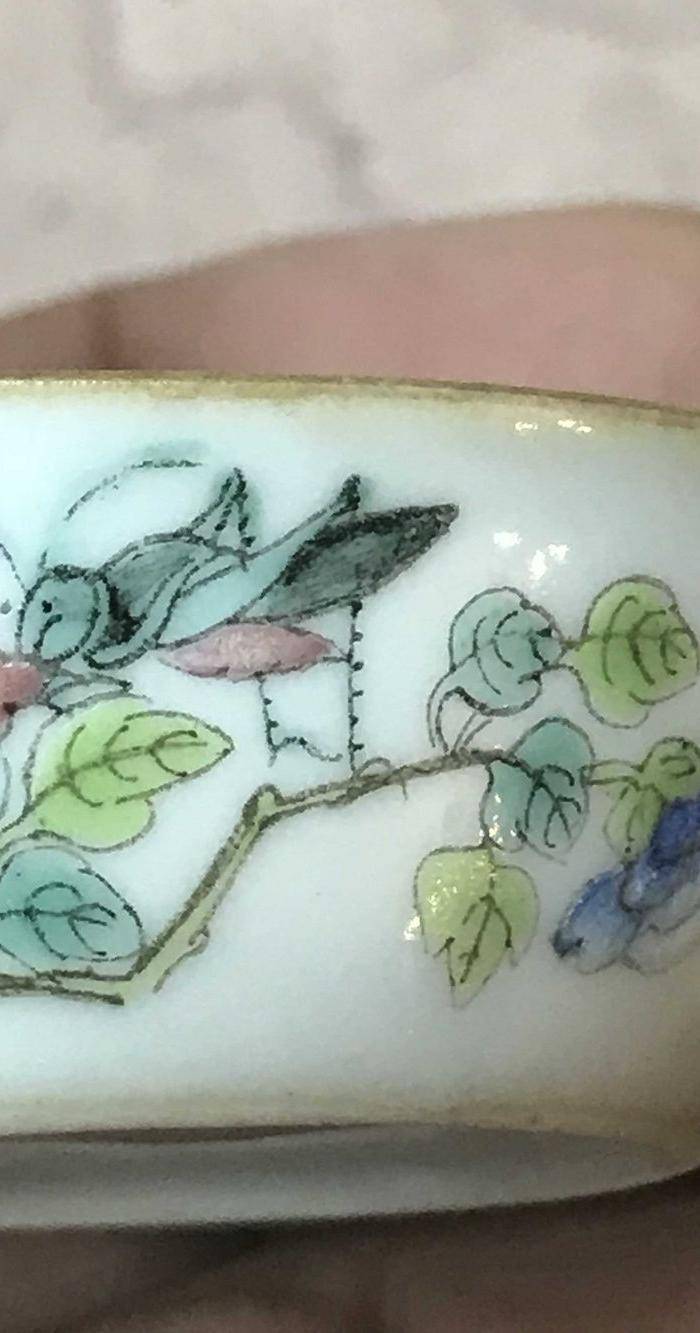 7007 清 粉彩草虫纹压手杯图3