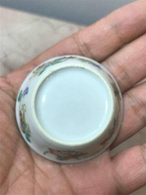 7007 清 粉彩草虫纹压手杯图8