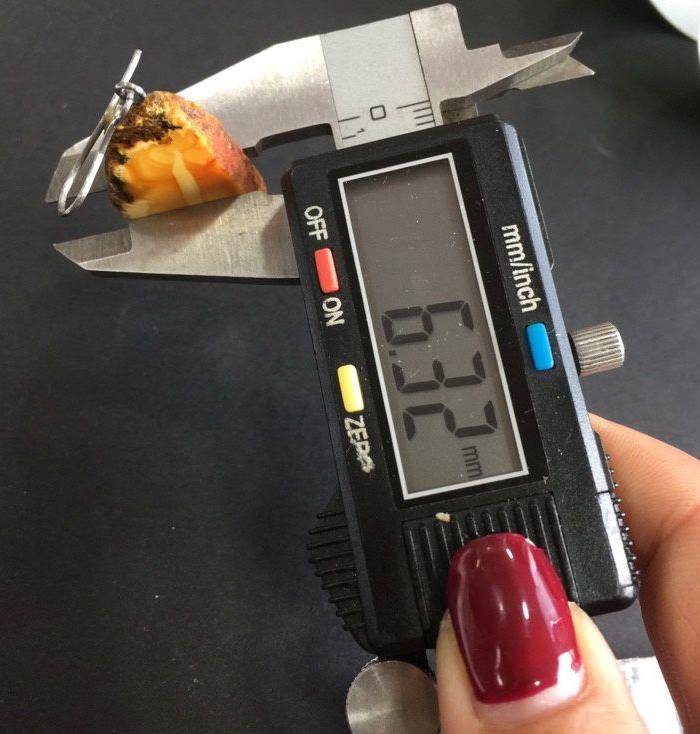 8066欧洲回流老蜜蜡耳环图12