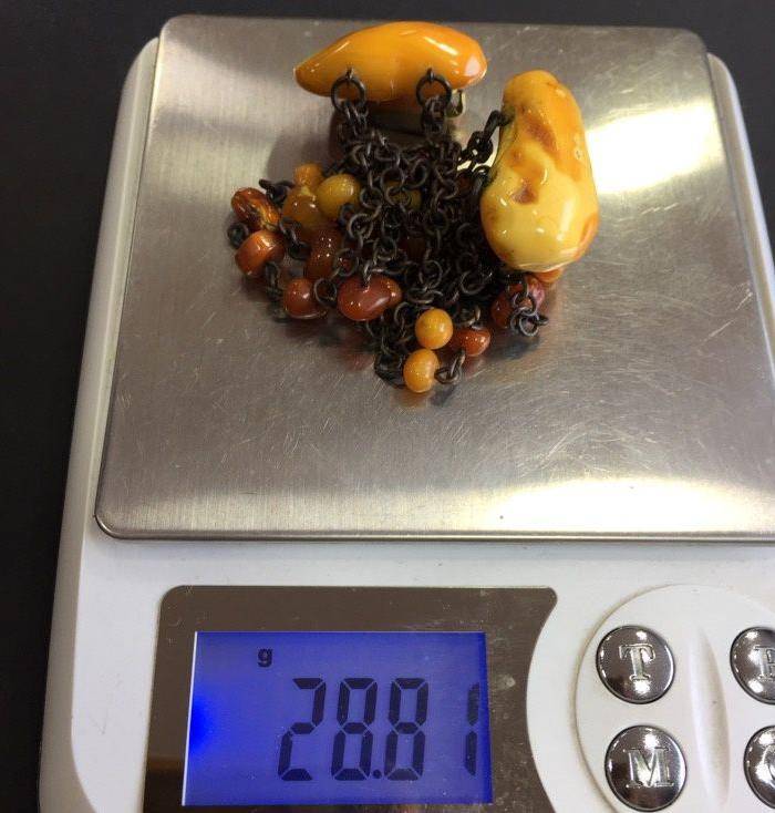 8080欧洲回流骑士款老蜜蜡胸针图9
