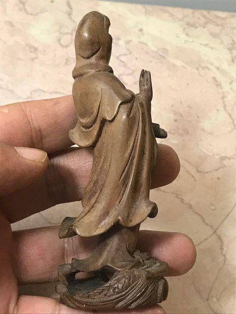 7029 民国黄杨木书卷观音图7
