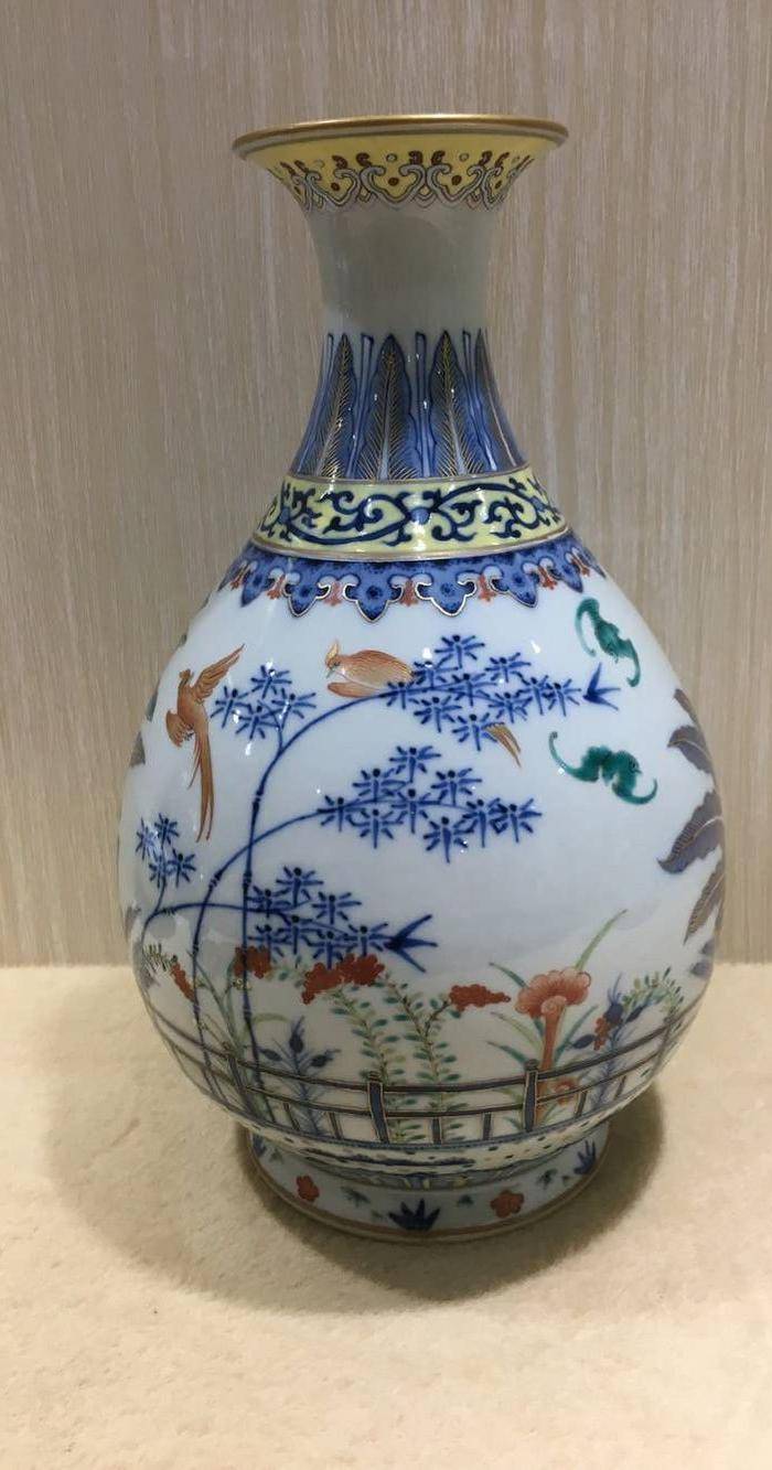 海外回流粉彩描金玉壶春瓶图2