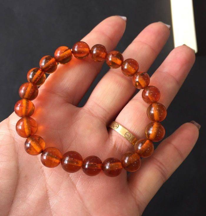8097欧洲回流老琥珀手串图6
