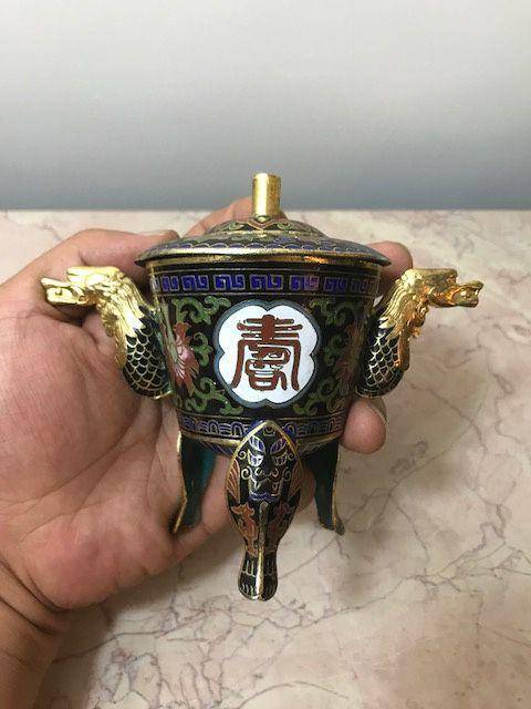7038 铜鎏金掐丝珐琅三足龙耳香薰图2