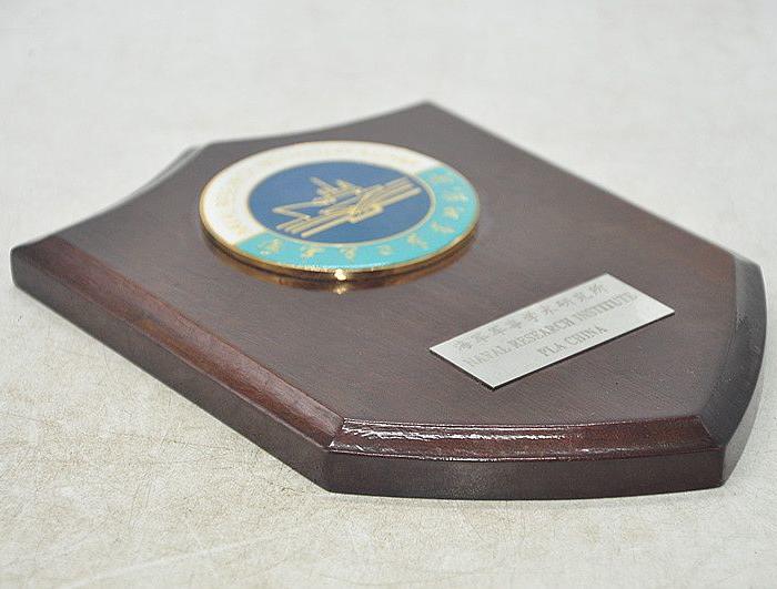 海军军事学术研究所徽章桌摆