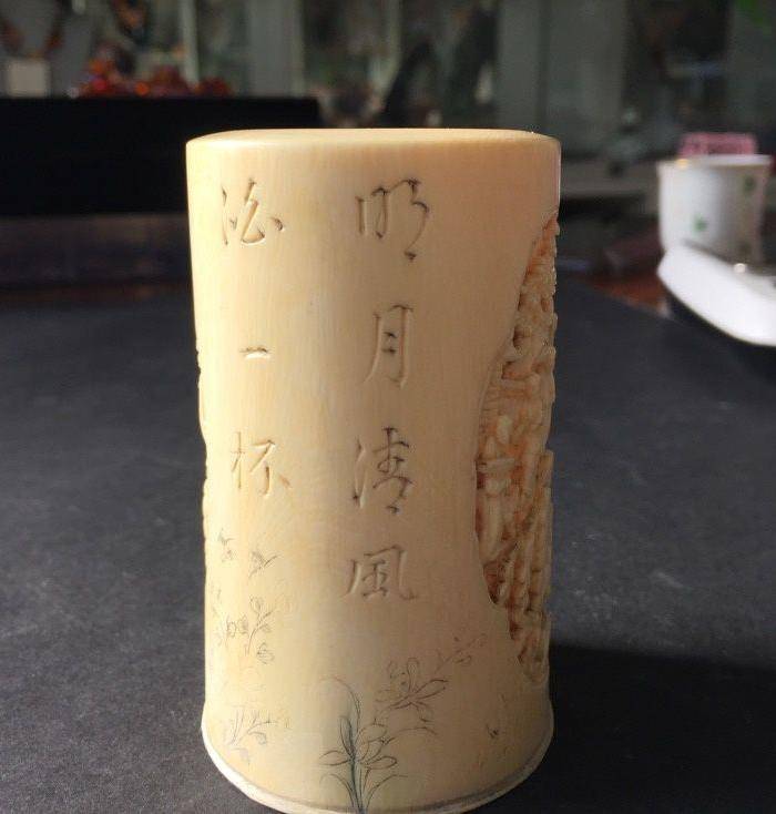 8114欧洲回流十三行人物故事诗文笔筒图5