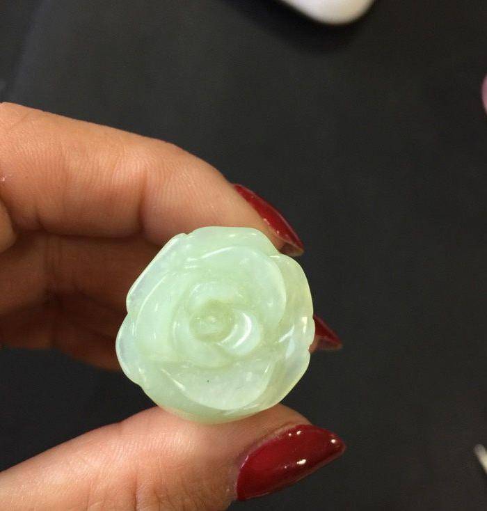 8154欧洲回流岫玉雕刻花朵戒指图6