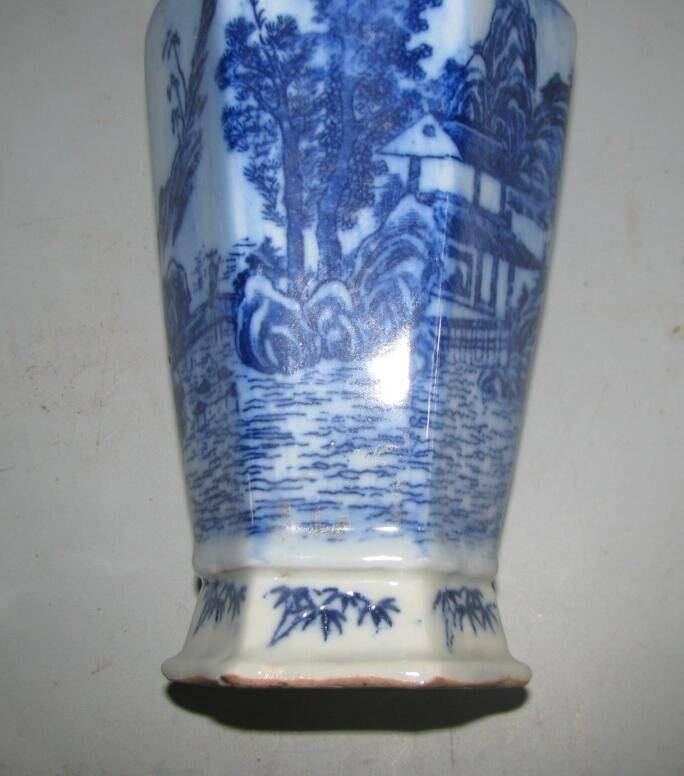 全品青花山水诗纹六角瓶图7