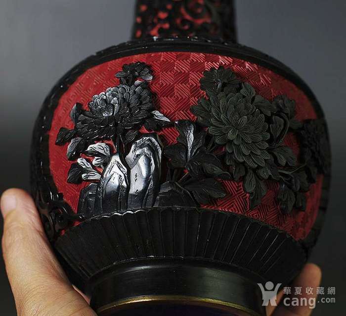 华夏推荐 朱底剔黑精品瓶图4