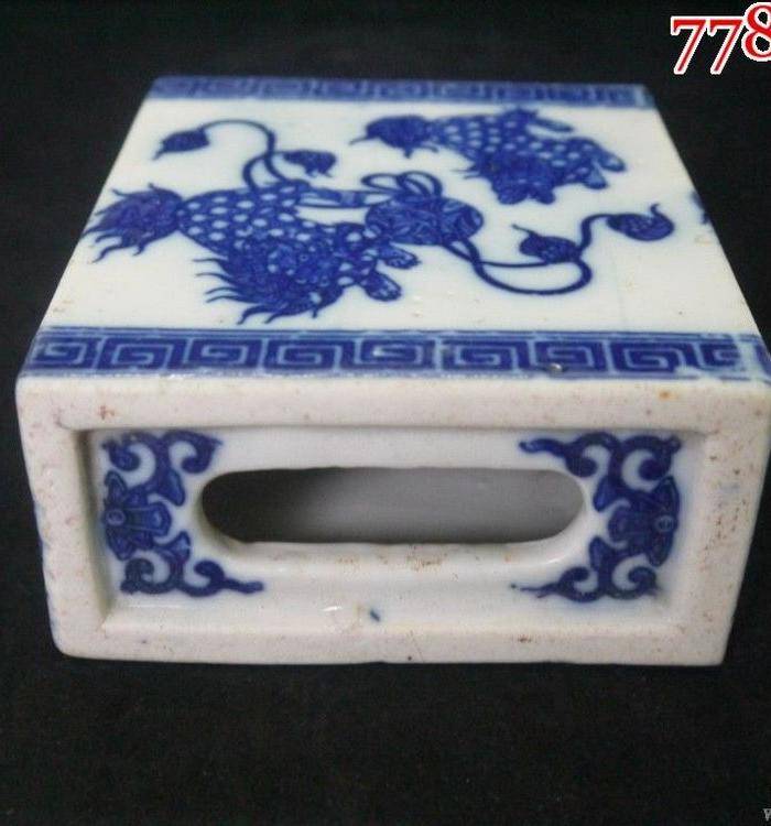 全品民国早期细路青花牡丹纹狮枕一件图4