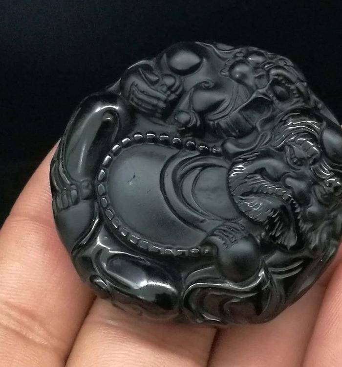 黑曜石雕刻钟馗吊坠图11