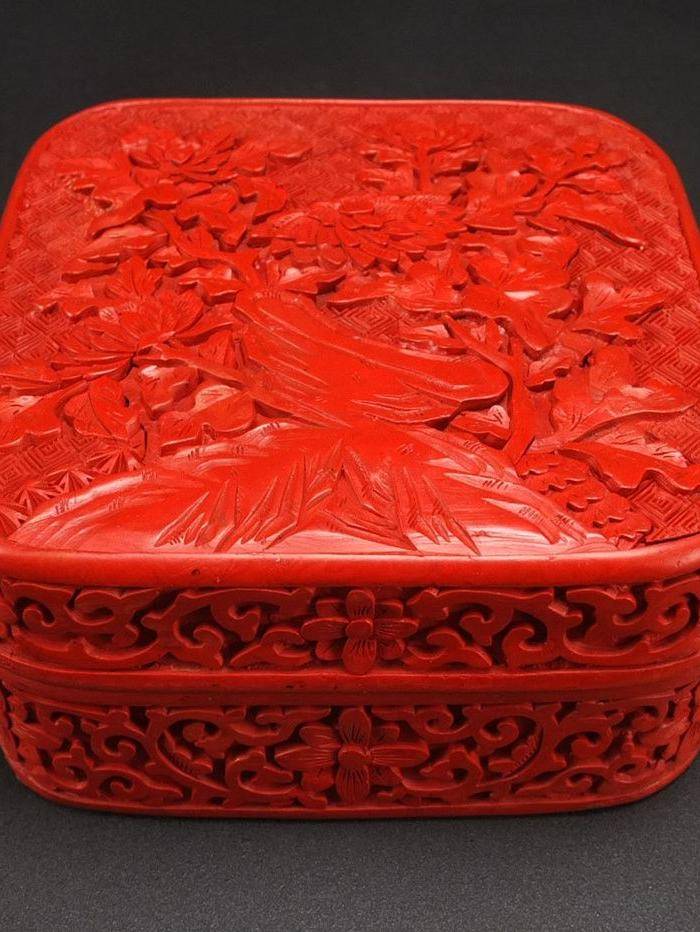 美国回流剔红漆器四方大盒图2
