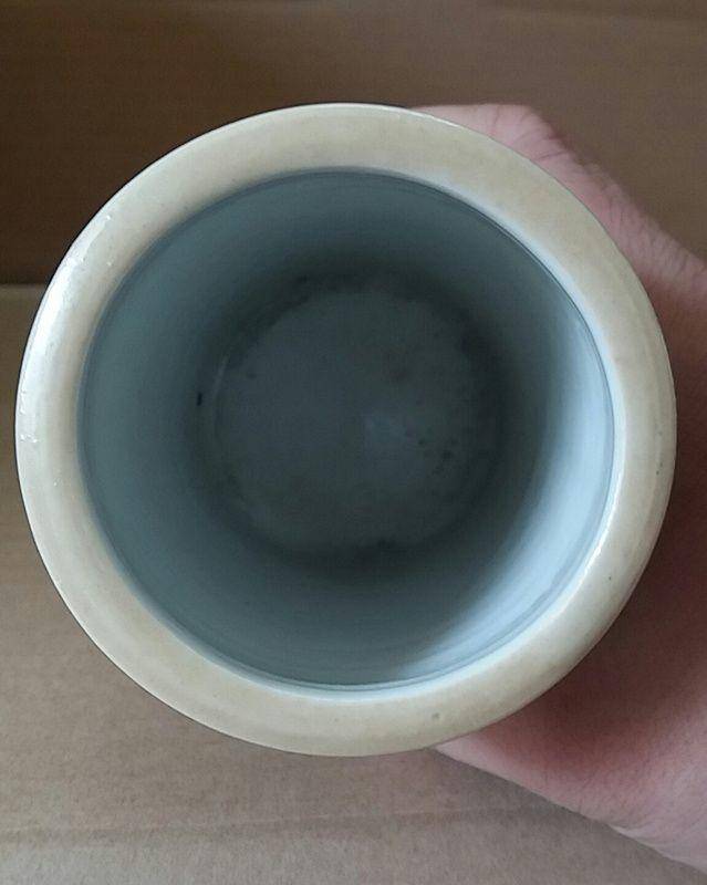 义茂氏浅绛彩笔筒图8
