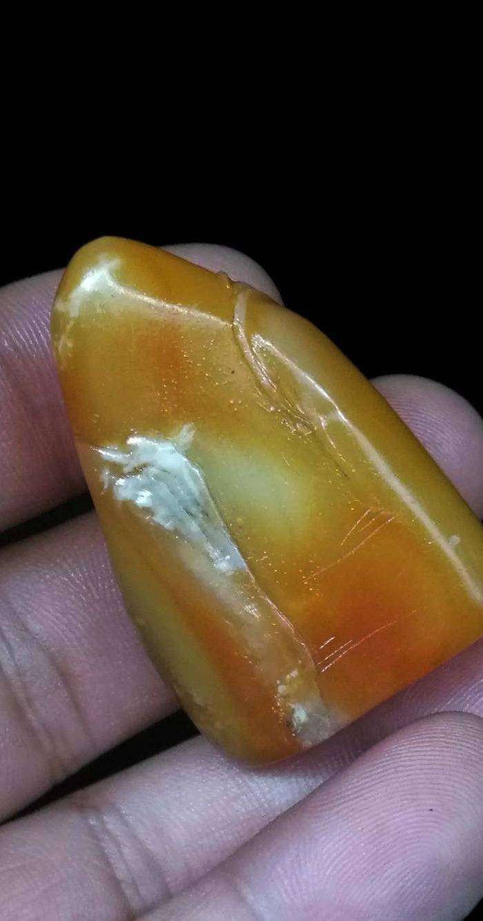 寿山石田黄石薄意浮雕摆件9 石质温润 萝卜纹隐隐可见图9